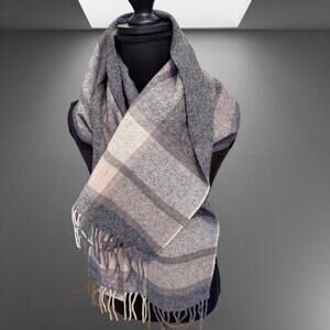 Foxford Woolen Mills Irish 100% Lambswool Gray Check Scarf